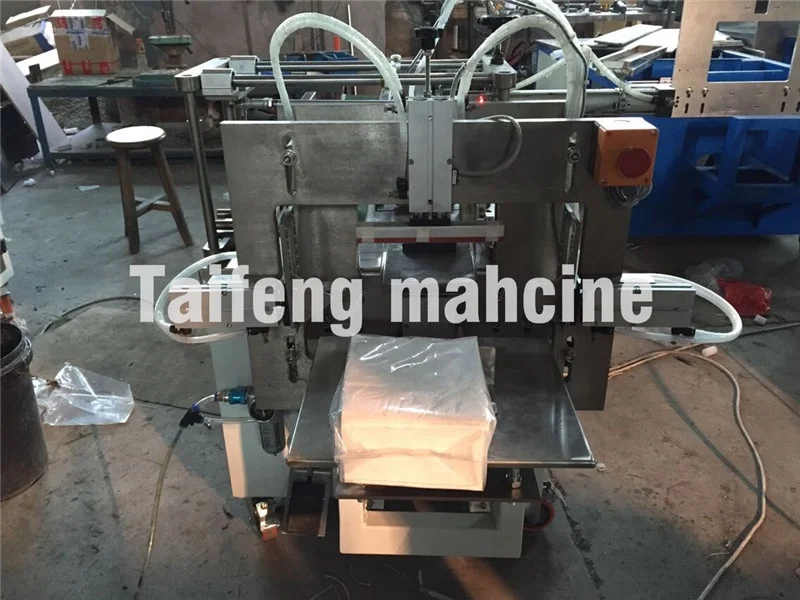 Manufacturer price high quality paper packaging machine disposable facial tissue packing machine