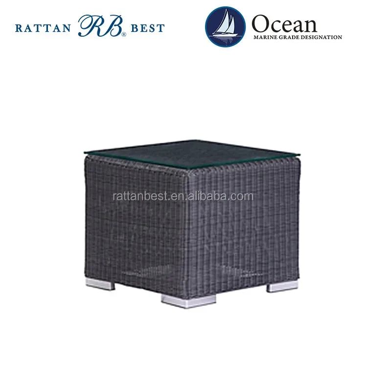 Из Ротанга столик мебель