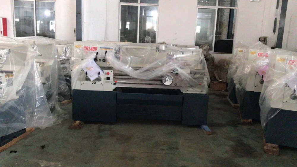 High Quality Universal  Manual Metal Bench Lathe Machine C6132D