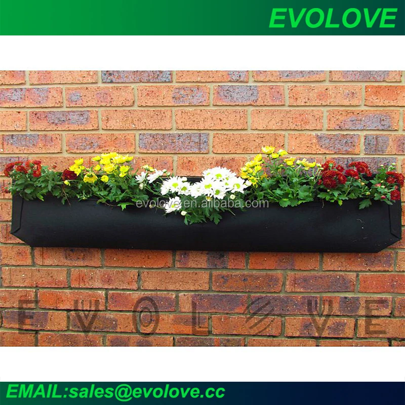 Vertical garden felt hanging strawberry growing bag