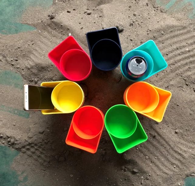 
Hot selling food grade pp material colorful plastic beach cup holder 