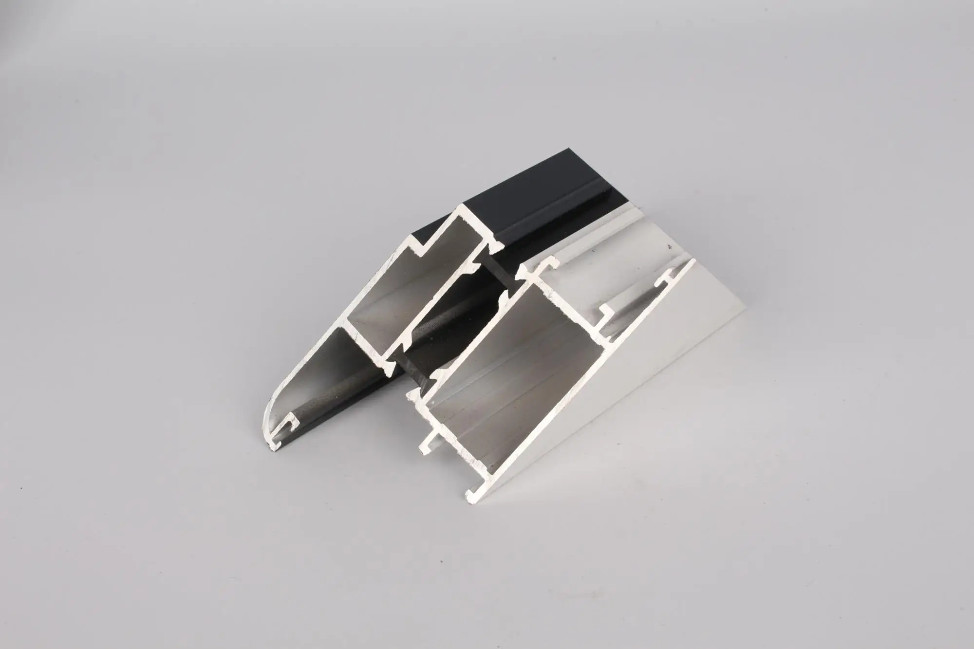 Отличная поверхность изоляционного пробойного моста, алюминиевый профиль