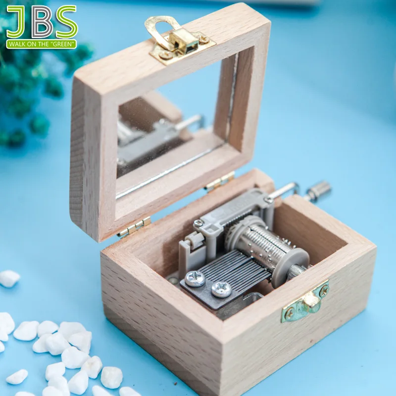 Wooden Music Box Hand Crank Classic Old Fashion Gift for Friends