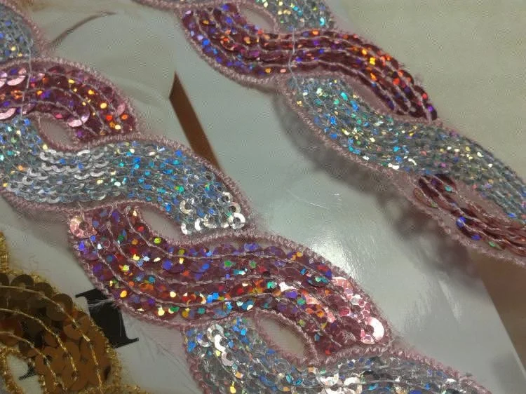 
Cheap 8 Shape Flowers Sequin Ribbon of Decorative Trim 