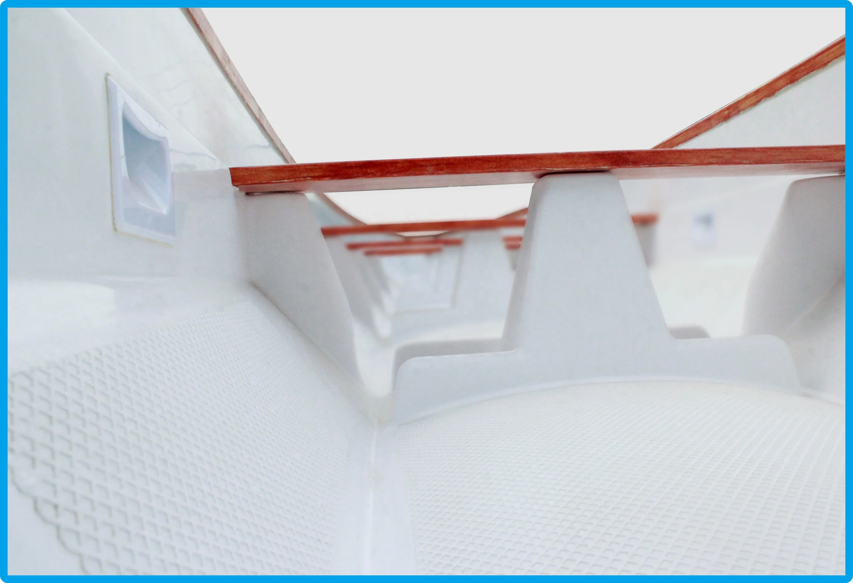 Manufacturers custom low price dragon boat international standard 22 dragon boat