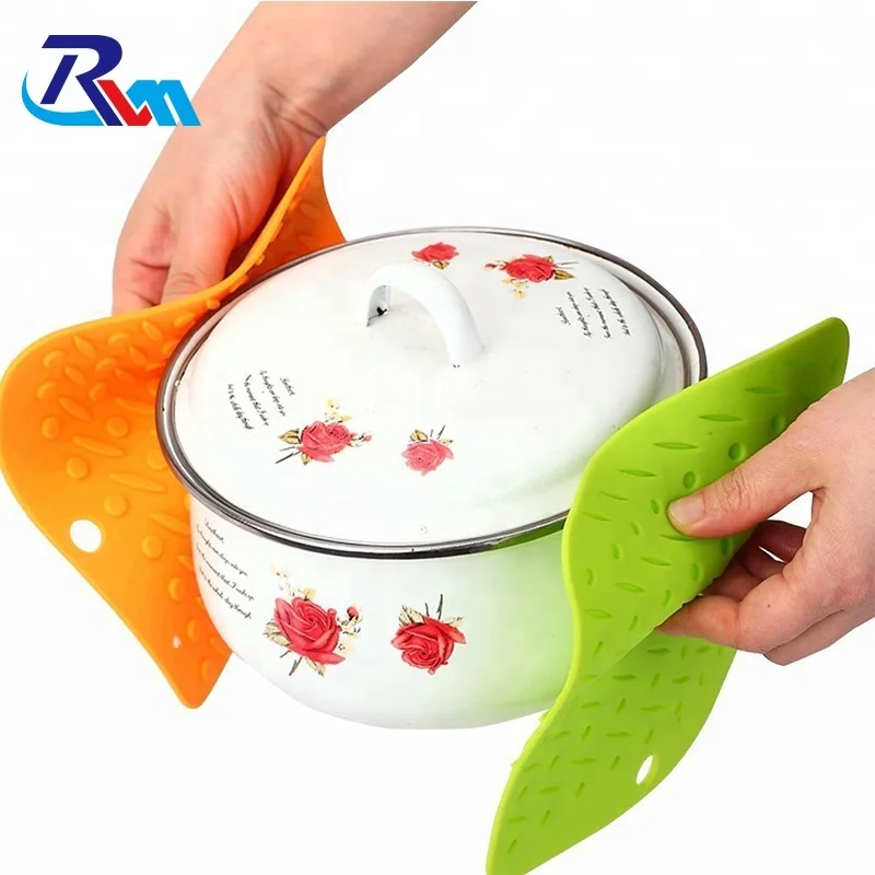 New Design Silicone Square Pot Holders Table Mat Spoon Rest and Garlic Peeler Non-Slip, Flexible, Durable, Heat Resistant