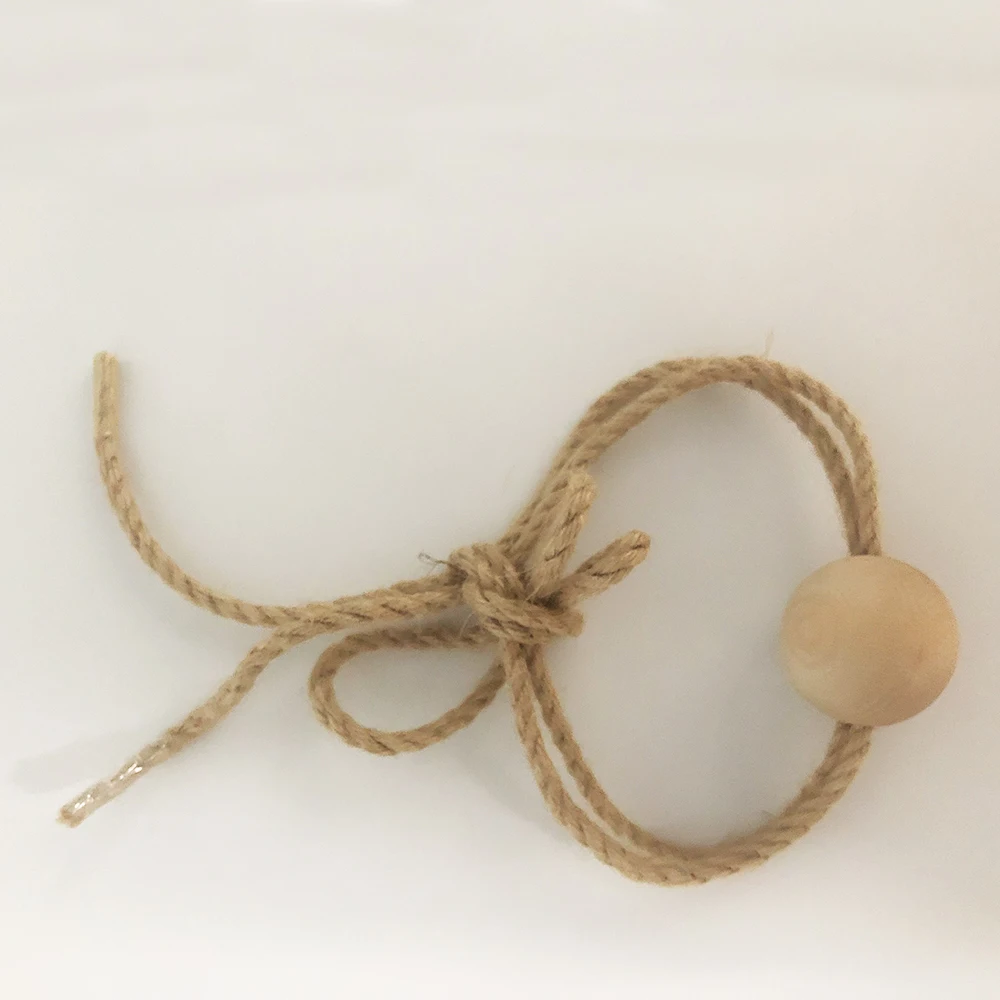 New Sex Toys China Factory Price Wooden Handcuffs Sexy Love Game BDSM for Couple