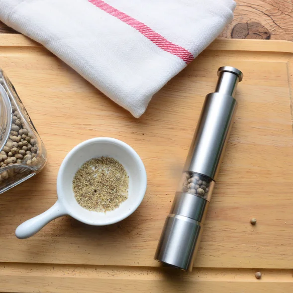 
Mini Manual Click Pepper Mill / Grinder with Stainless Steel 