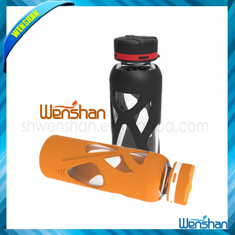 2016 оптовая продажа FDA / LFGB стандарт силиконовые боросиликатного стекла бутылки воды