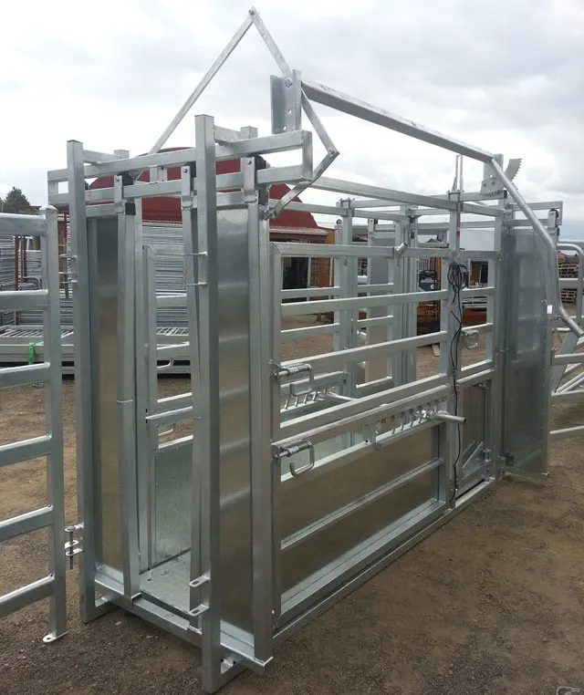 
Heavy duty hot dip galvanized Livestock Handling Equipment Vet Cattle Crush 