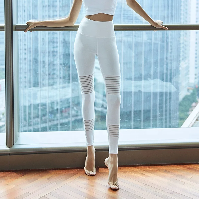 Custom Label Women Exercise Training Leggings White Yoga Bra Bodybuilding  Yoga Set