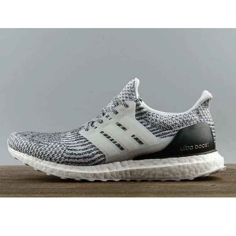 
High Quality 3.0 4.0 Running Shoes Men Women3.0 III Primeknit Runs White Black Sports Sneaker 
