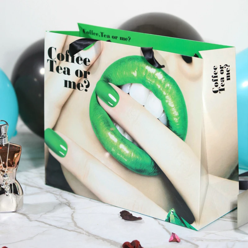 Custom made logo printed eco friendly paper bag shopping bags packaging with handles for hair,cosmetics,nail polish,make up