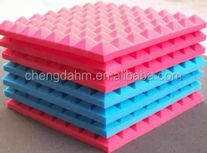 Дома изготовлены из грузовых контейнеров