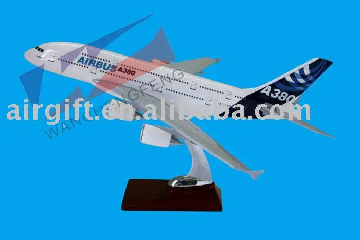 Модель самолета A380 из полимерного материала с индивидуальным логотипом
