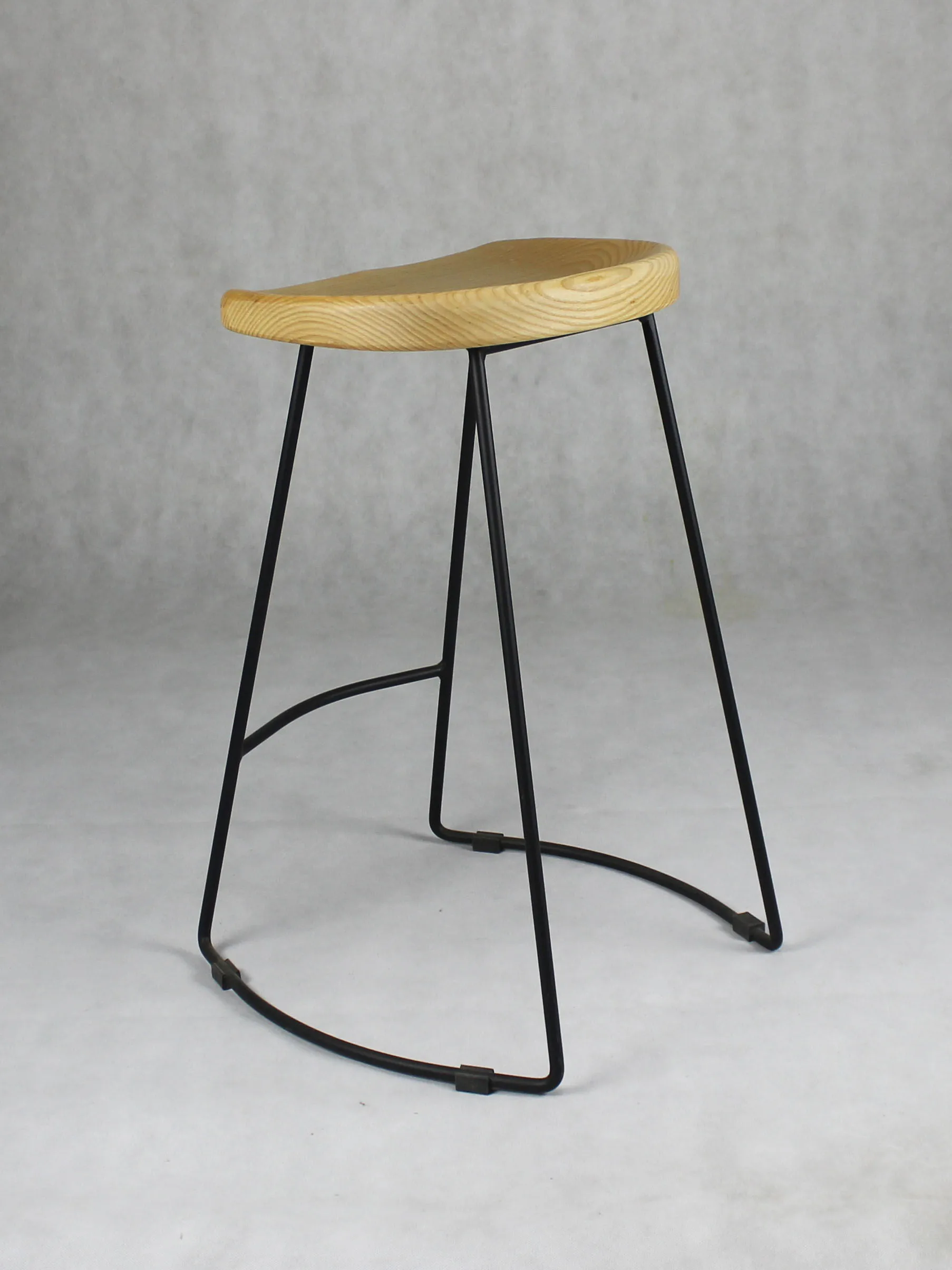 2022 MCI Factory Hot Sale Indoor Kitchen Restaurant Leisure Metal Chair Bar Stool With Wood Seat on Sale