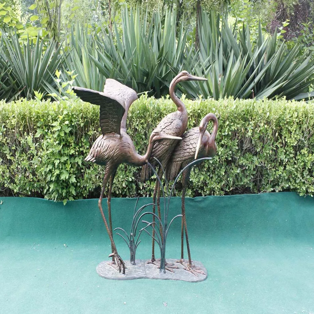Outdoor large antique cranes aluminium sculptures for garden decoration