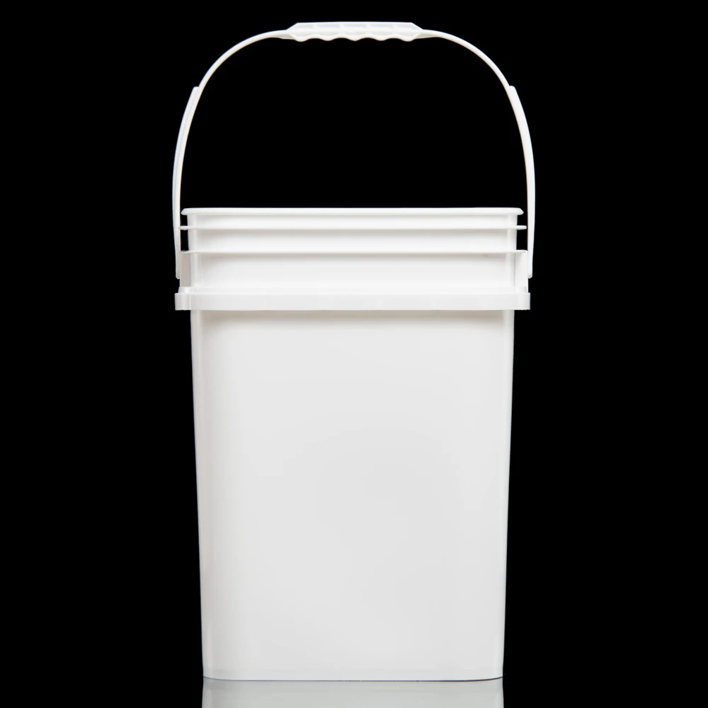 White Color 15 Liter PP Square Bucket With Lids