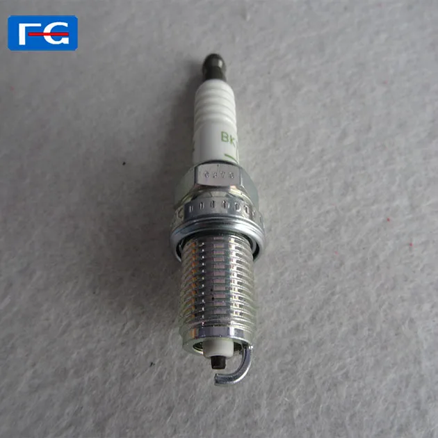 Auto spare parts Wholesale spark plugs BKR5E-11 Spark plug  Low Price Long Service Life