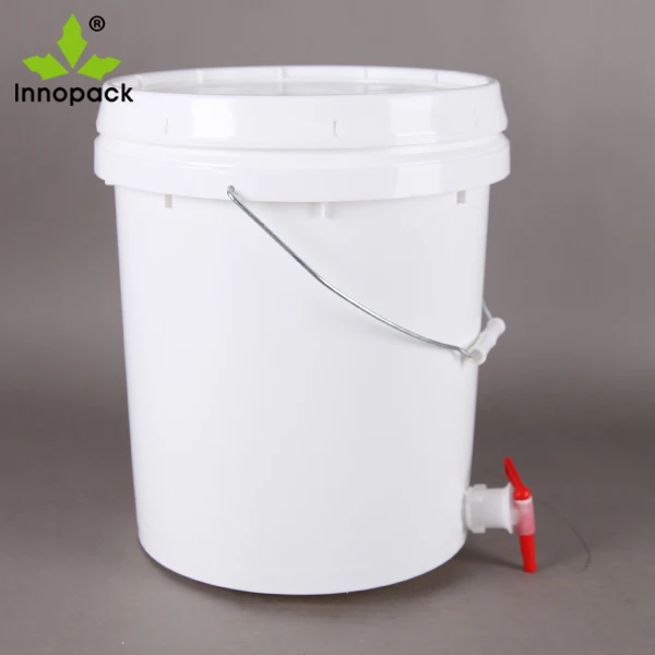 plastic 30L brewing fermentation bucket with tap and airlock
