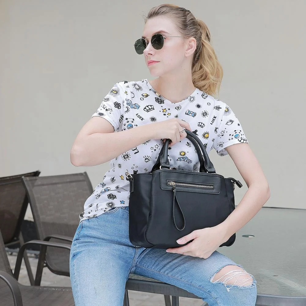 2021 Ladies Fashion Designer Waterproof  Travel Nylon Bags
