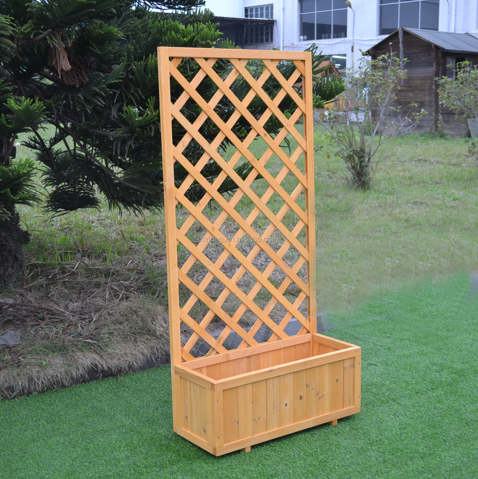 
Wooden Rectangle Planter with Lattice Trellis 