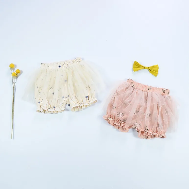 
Baby Bloomers Infant Toddler Girl Yellow Dandelion Floral With White Tulle Shorts Kids Girl Ruffle Shorts for 0-2 years 