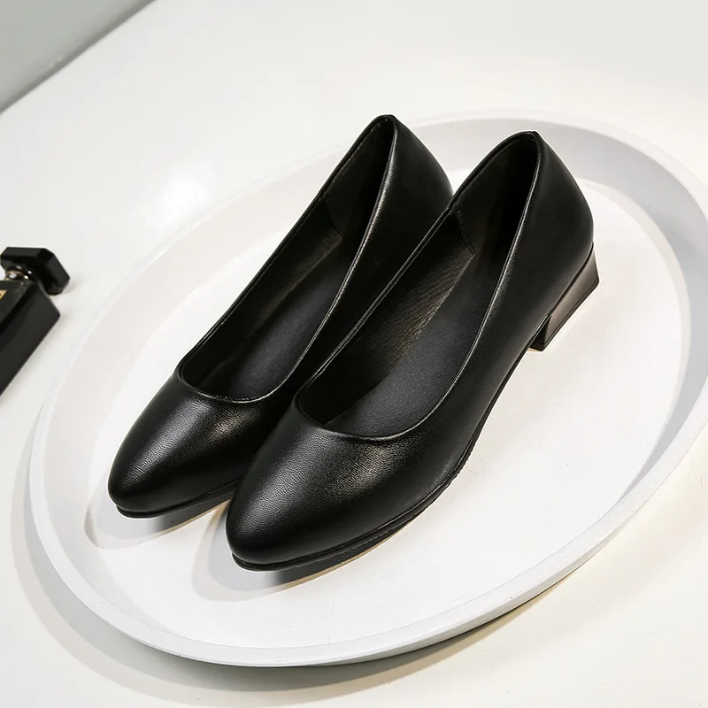 Factory custom Lady leather shoes best quality High heels for women in the workplace large size stewardess shoes