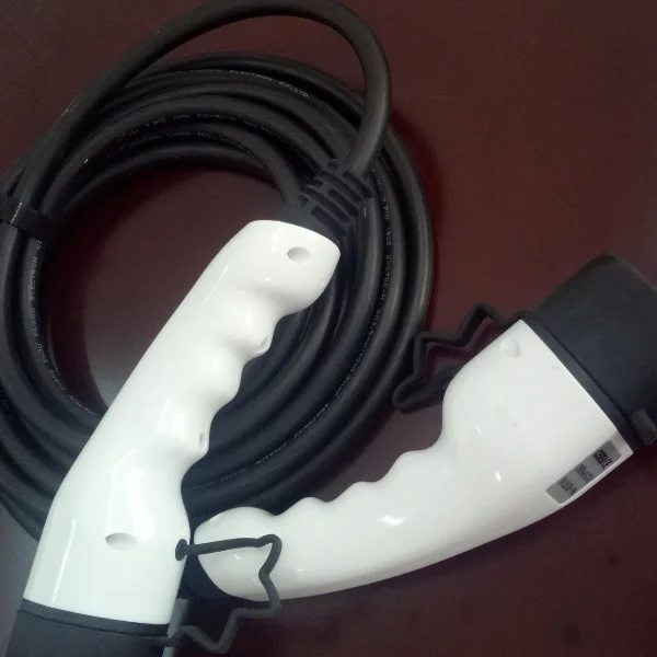 EV IEC 62196 -2 type 2 waterproof male  female cable plug connector