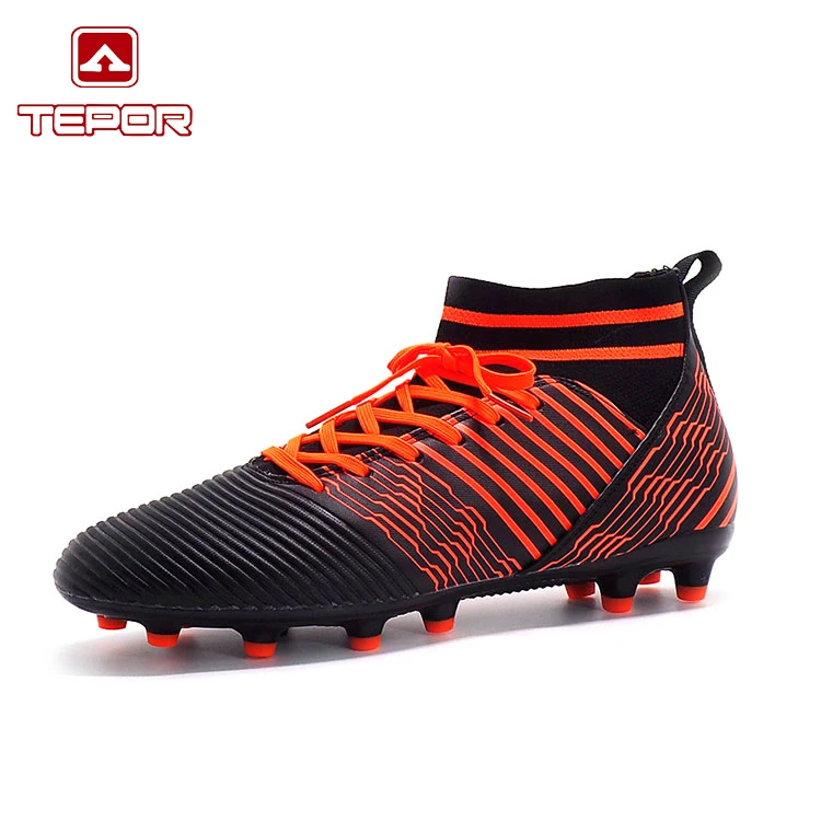 
2018 New Design Professional Spike Soccer Shoe 