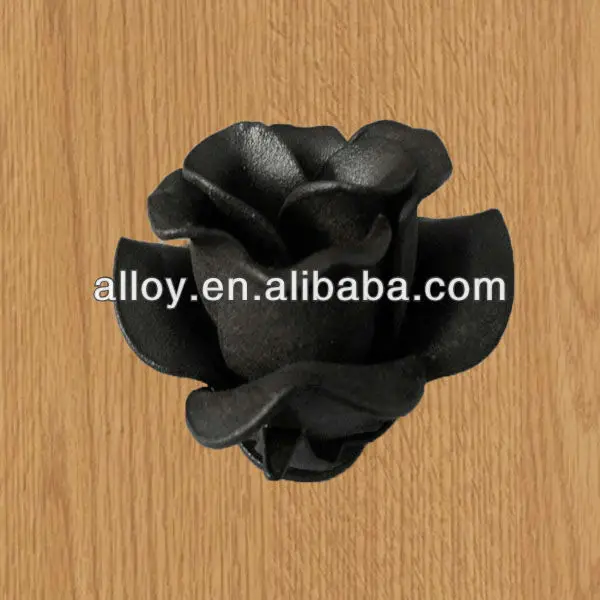 Кованые железные розы от производителя