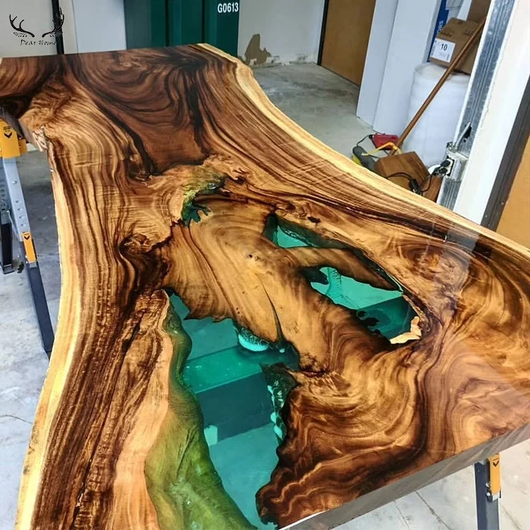 High quality unique design solid wood crystal clear epoxy resin dining table river live edge table