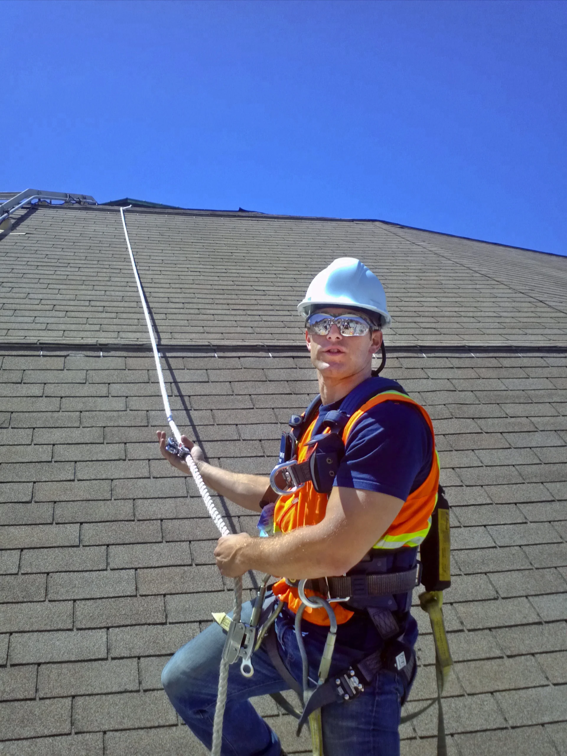 
full body harness with twin legged absorber lanyard EN 361 EN358 