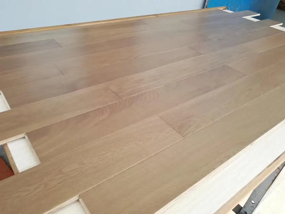 15mm Russia/Chinese Oak Natural Parquet Wood Flooring Manufacturer Directly