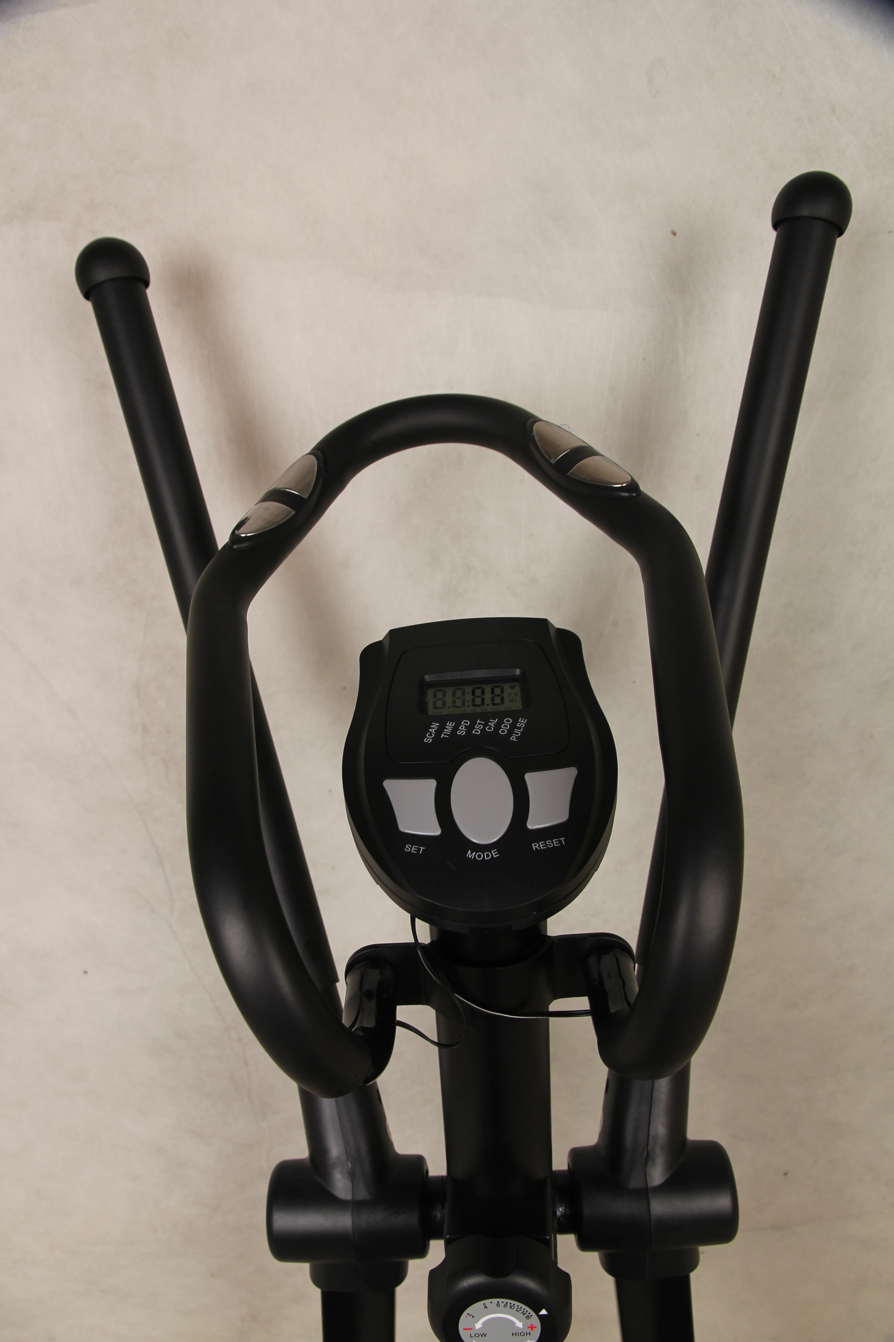 
New Design Premium Designed Magnetic Cross Trainer,Fitness Exercise Bike For Home Use 