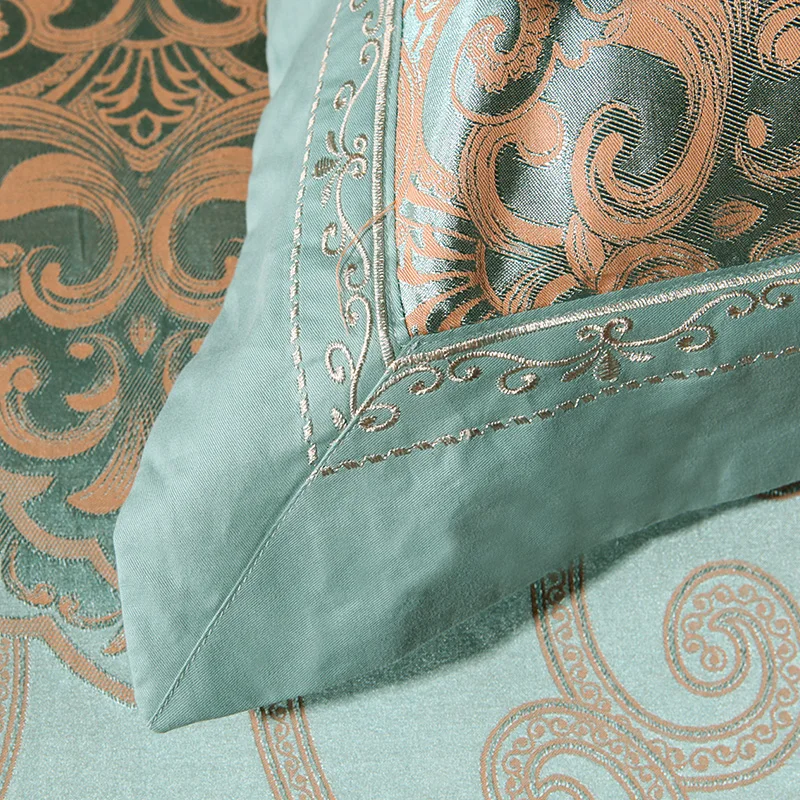 
New Luxury design silk cotton jacquard embroidery bedding set bed spread coverlet 