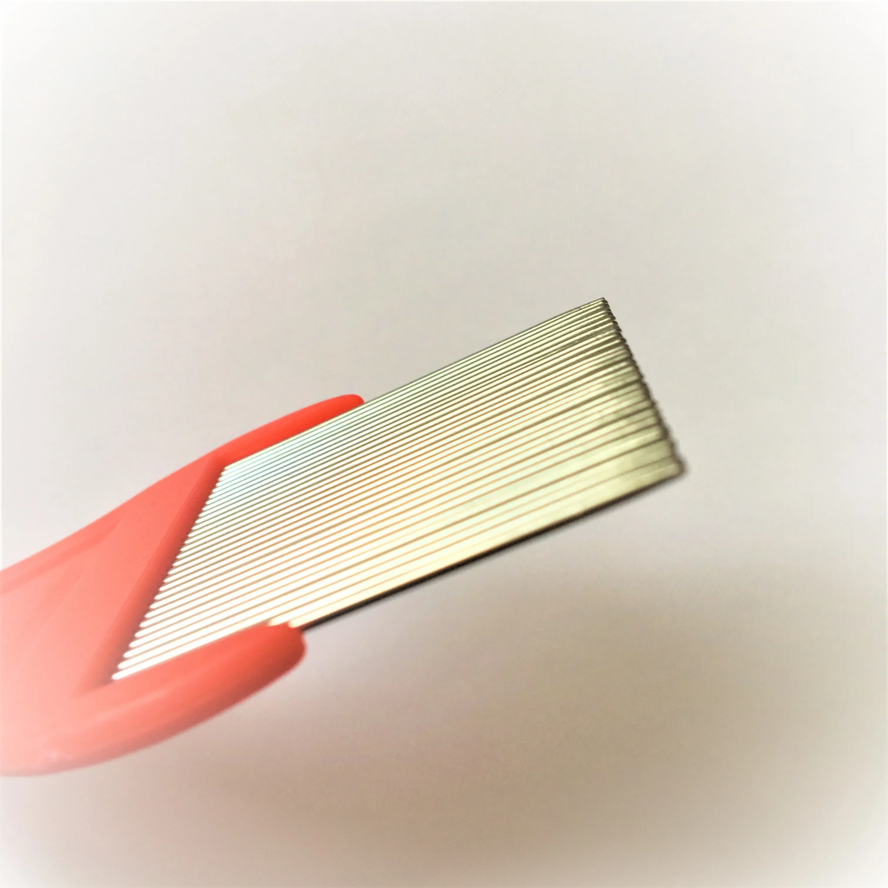 Popular Plastic Handle Stainless Steel Long Needles Hair Lice Nit Louse Flea Tick Comb For School Children Kids