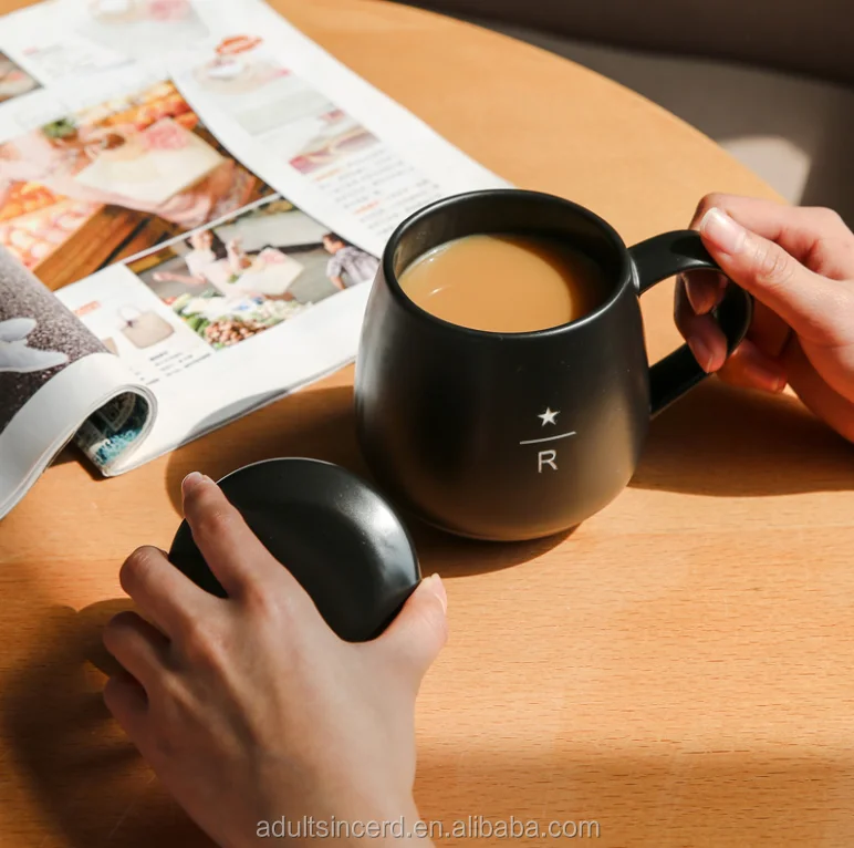 Популярные Новые Креативные подарочные кружки с крышкой, большая емкость, черная стеклянная кофейная чашка, Пользовательский логотип, керамическая чашка