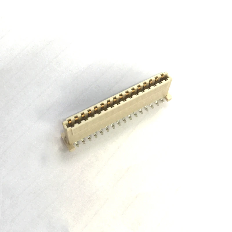 
New developed white 32 Pin female SMT 2.0mm board to board connector 