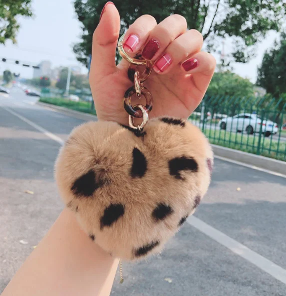 Fashion Custom Heart Shaped Faux Rabbit Fur Pom Pom Keychain