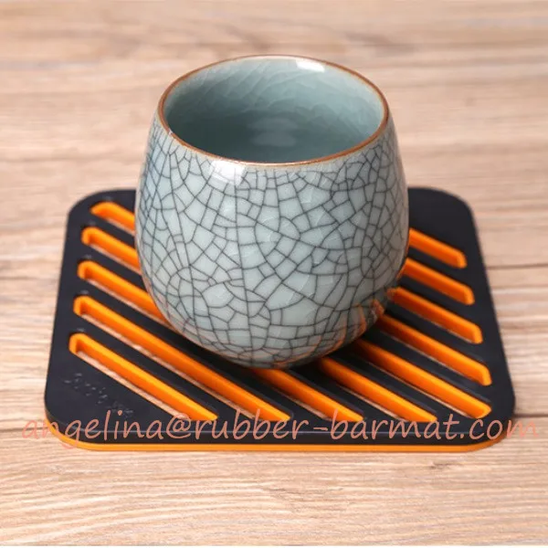 Custom Printed Black Rubber PVC Place Mats Machine-Washable Soft Silicone Table Mat with Logo Customizable Placemat/Pad