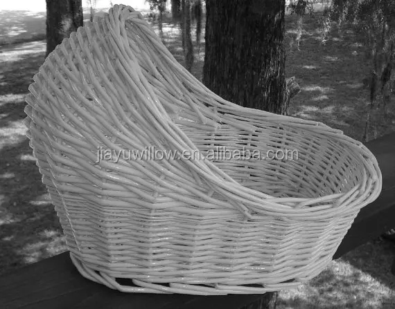 Wholesale White Vintage Wicker Bassinet for Baby Shower Decoration