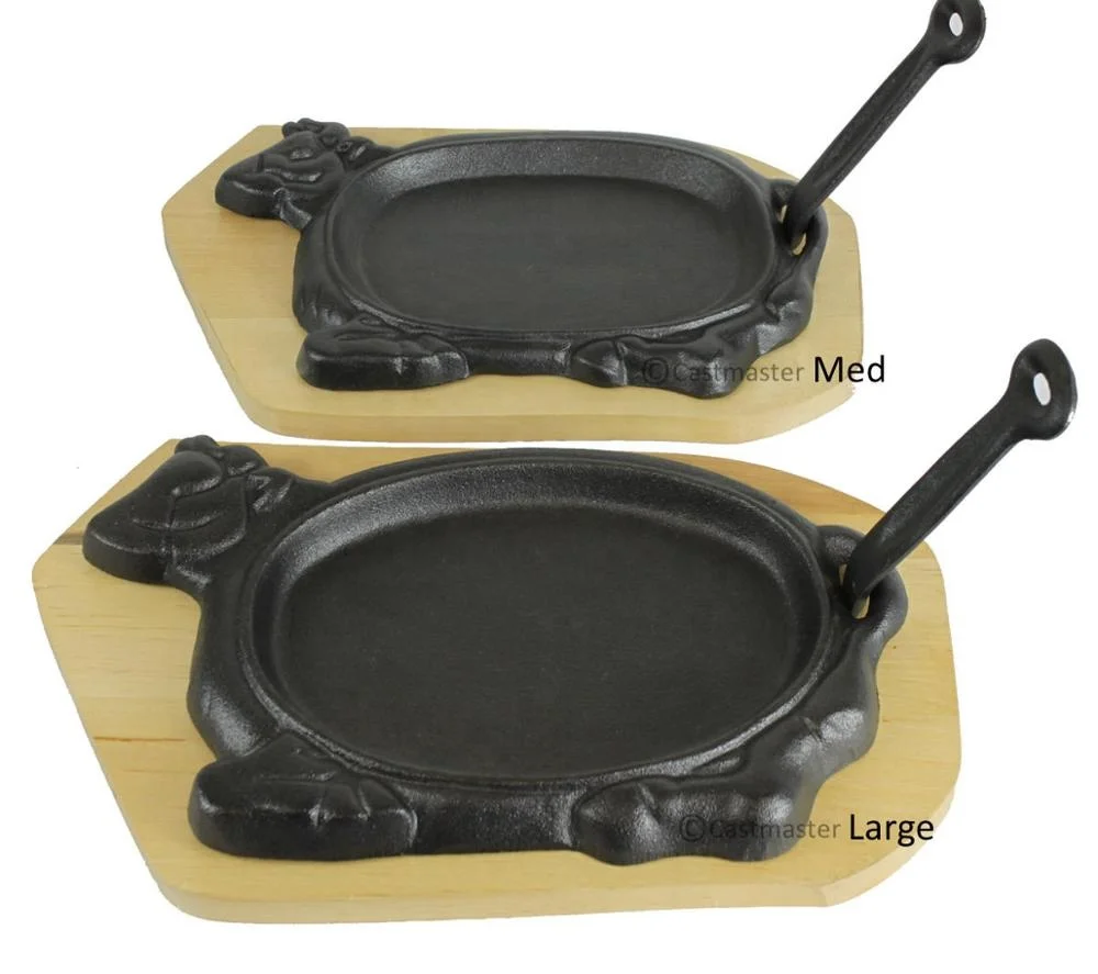Cast Iron Bull Cow Shaped Sizzling Steak Plate with wooden tray