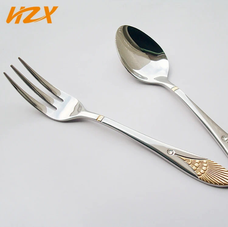 Popular reusable wedding  gold cutlery set knife spoon fork flatware set juego de cubiertos con filo dorado gold plated cutlery