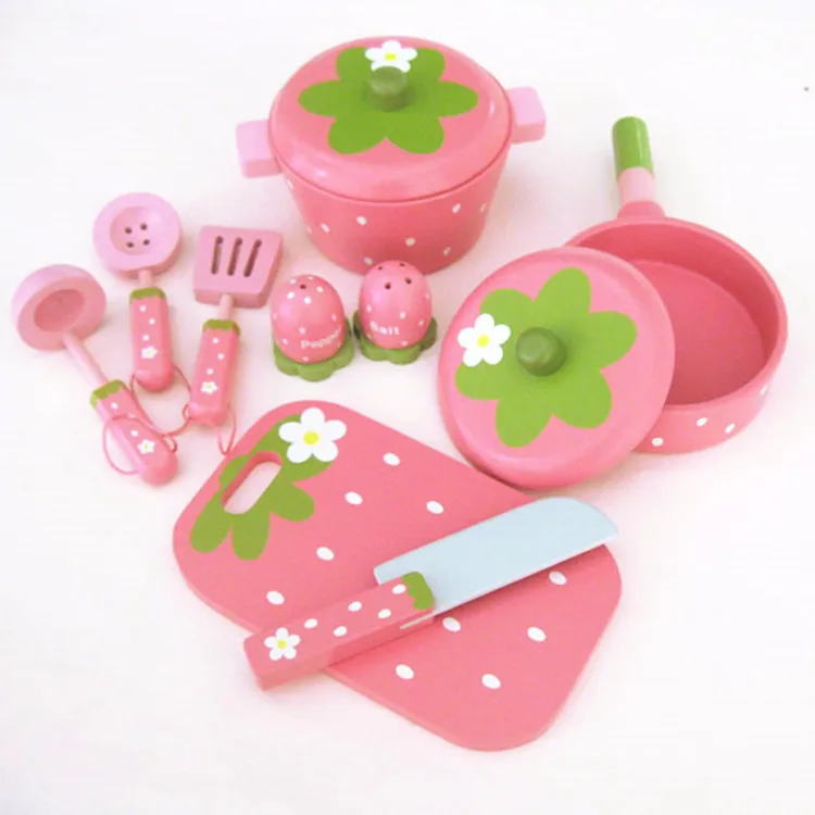 Wholesale Japanese Strawberry wooden Children Kitchen accessories toys cooking play set Toy for kids WDS004