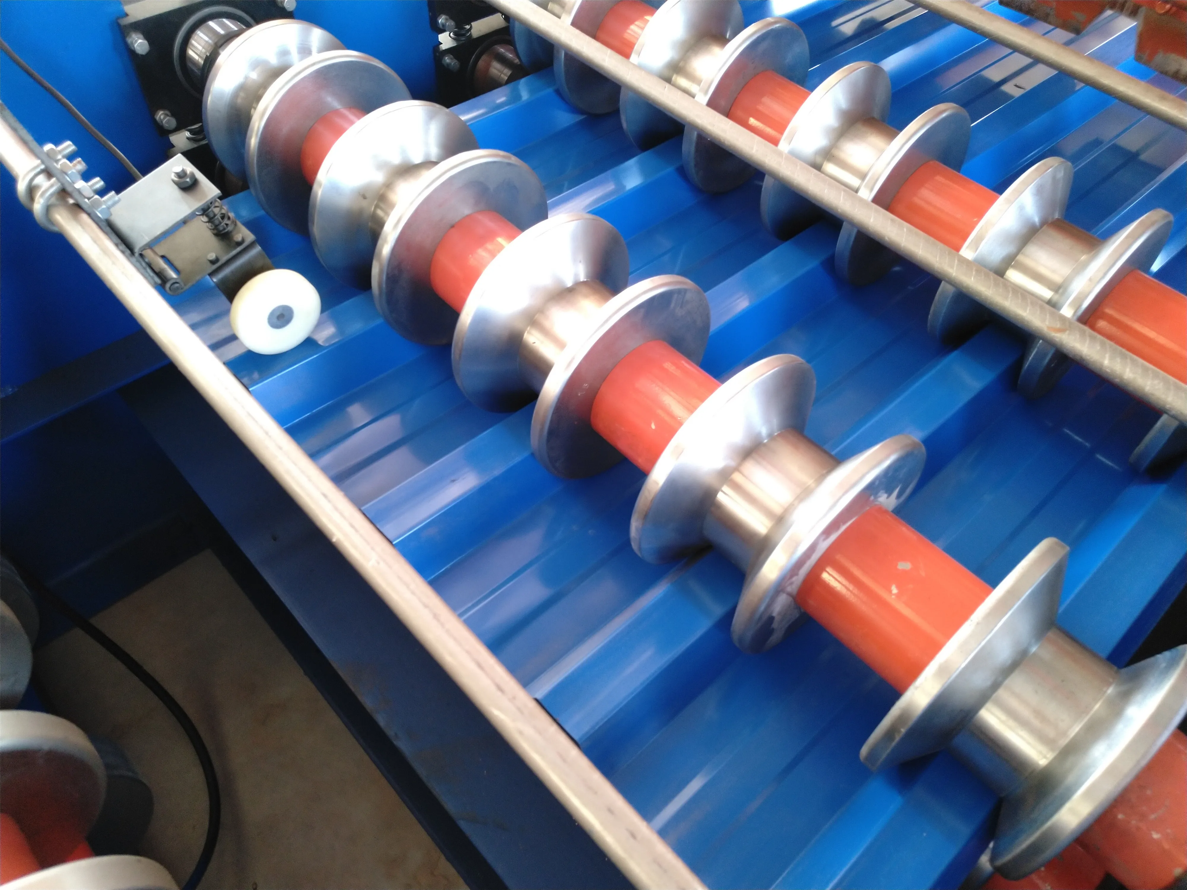 South Africa ibr metal roofing sheet roll forming machine