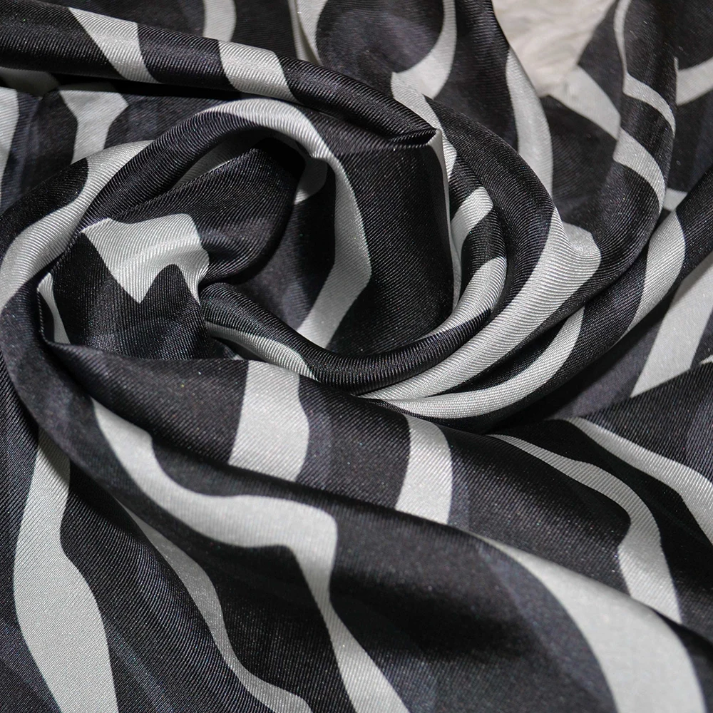 Hot Sale Fantastic Free Sample Printed  Indian Silk Fabric For Fabric  Supplier in China