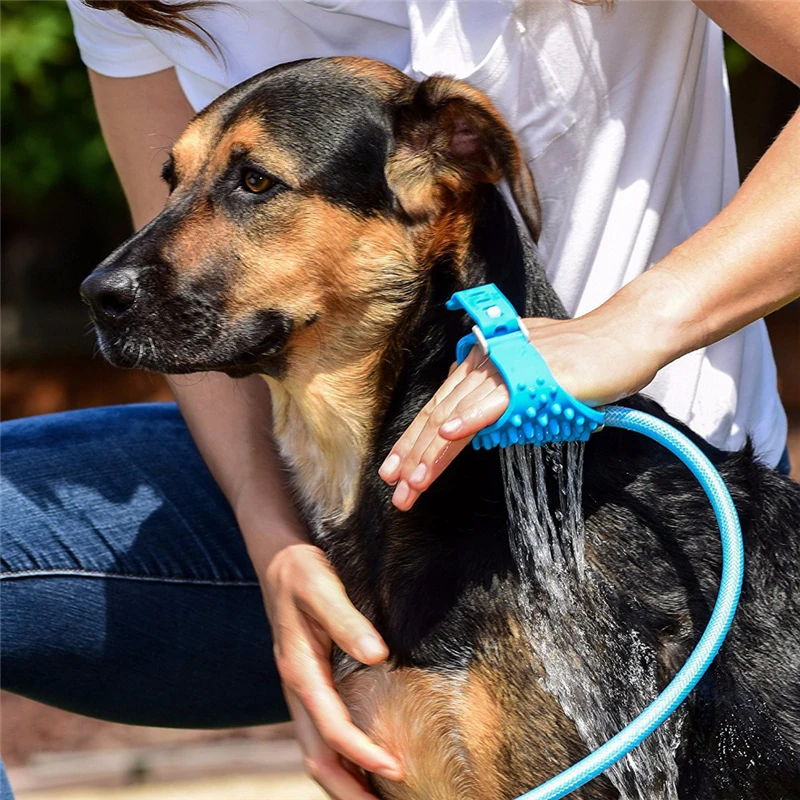 Hot Sale Newest Design Pet Bathing Dog Shower Sprayer Shampoo Washer With Massage Brush