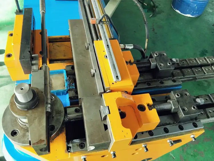 Manual Hydraulic Pipe Bender 3.5 Inches Capacity Mandrel Rebar Bender