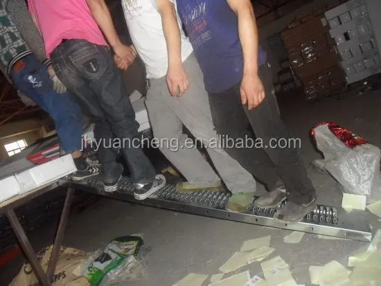 
Popular Light-weighted tri fold loading ramp car ramps,aluminum motorcycle ramps for sale 